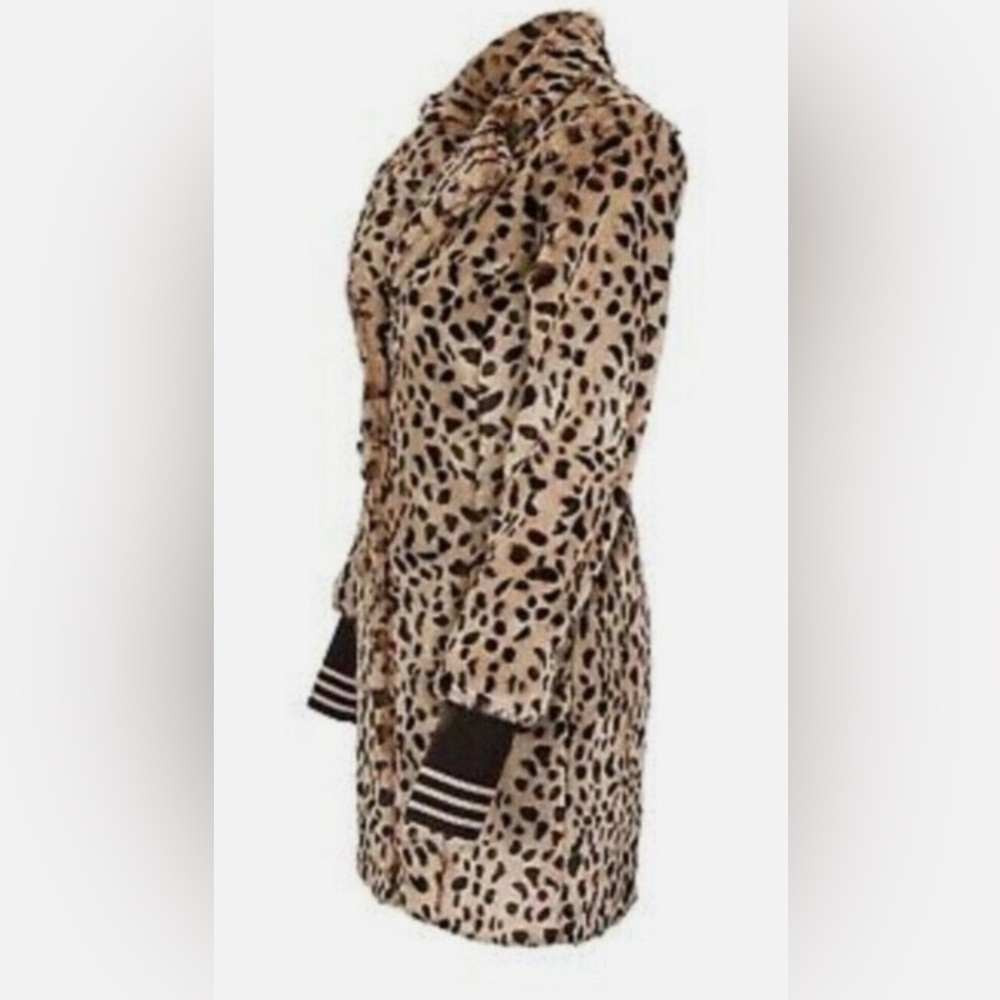 CAbi Leopard Print Coat in Tan and Black - Picture 2 of 6